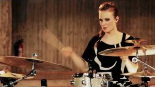 Anika Nilles - "Alter Ego" [official video]